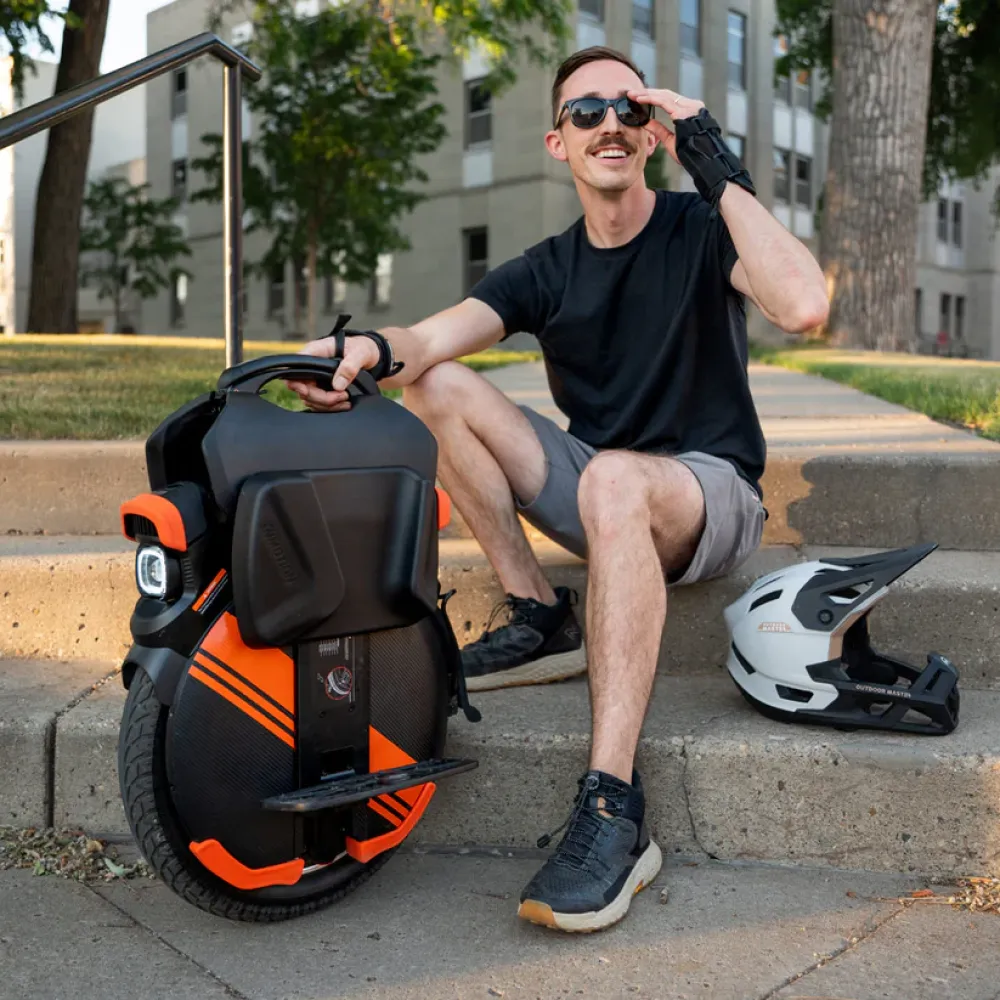 InMotion V11Y InMotion V11Y