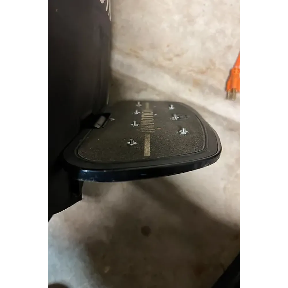 Off road pedals for InMotion V8F/V10/V11. Spikes, adapters and installation.