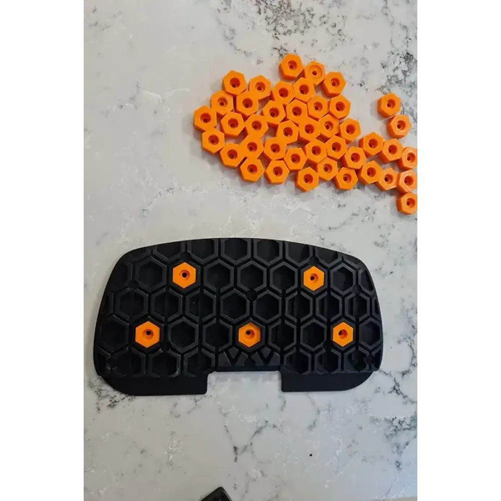 Off road pedals for InMotion V8F/V10/V11. Spikes, adapters and installation.