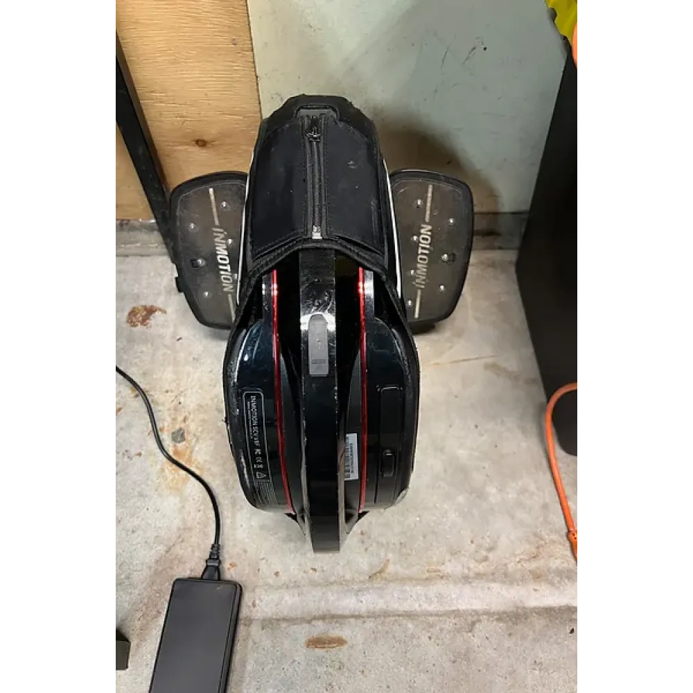 Off road pedals for InMotion V8F/V10/V11. Spikes, adapters and installation.